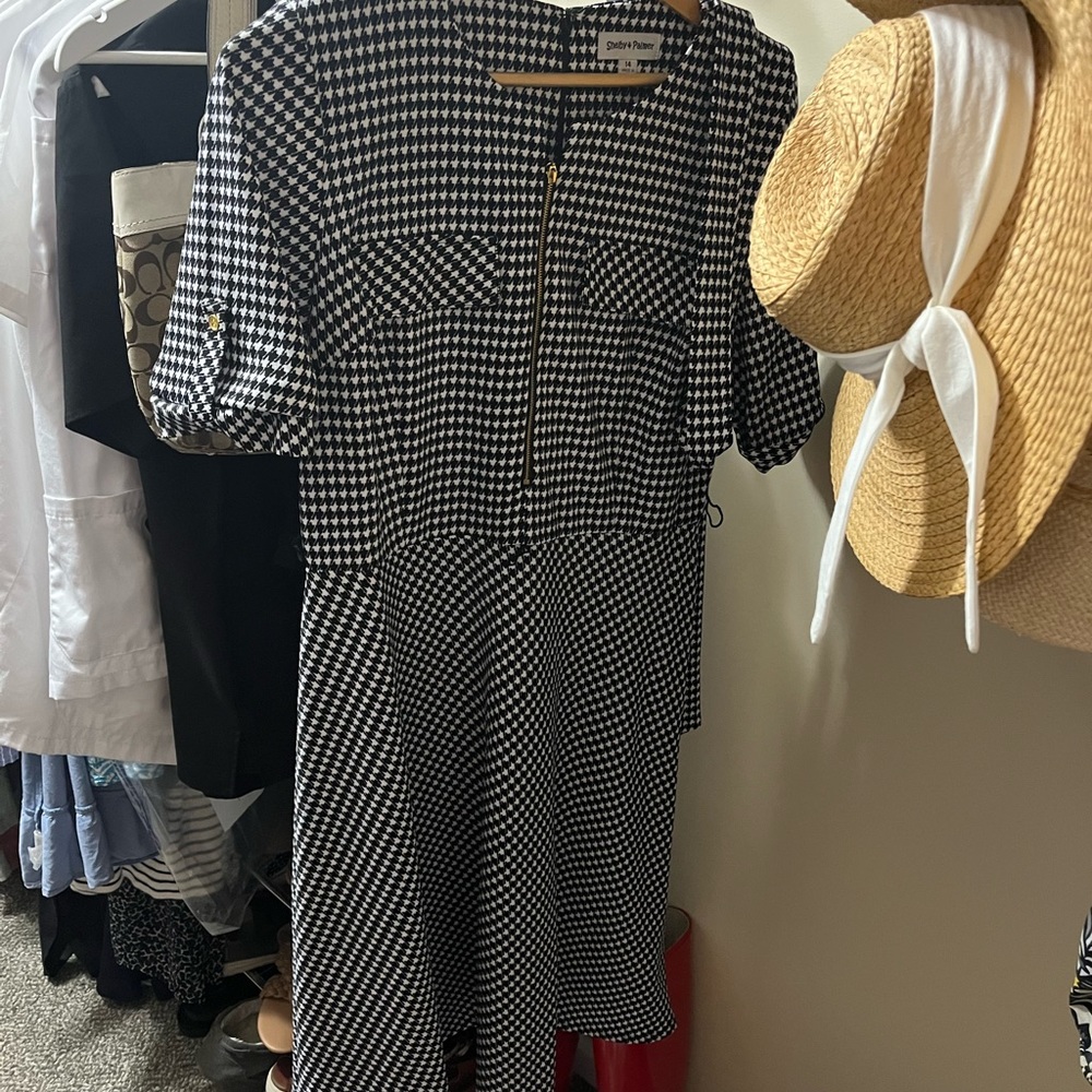 Black and white Macy’s formal dress